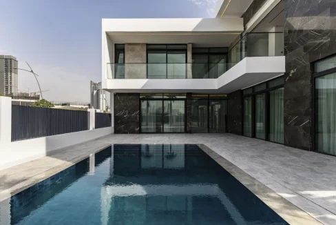 Invest in luxury real estate. Buy off-plan apartments, penthouses and villas - Villa in Sobha Hartland Estates, MBR City 7 Buy premium property, off-plan aparments, villas, luxury real estate - bdef4921b582f9c233d1ed078923c1312cde20ee 18 1200