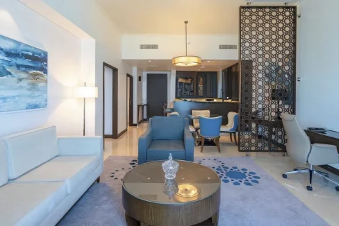 30cddb1f523f77ad01cac05d1dd91e2acda76b95_18_1300