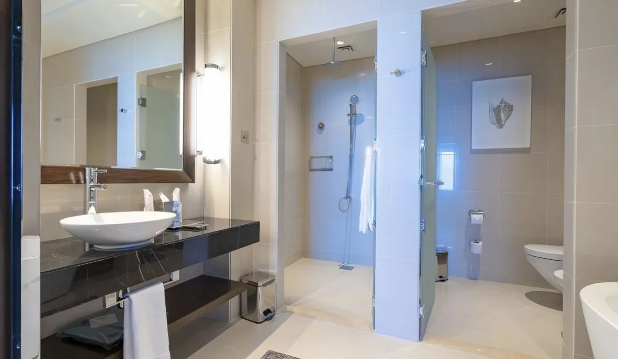 6d1a292a5f9ec27c736e57d3e1f95f148925363b_18_1300