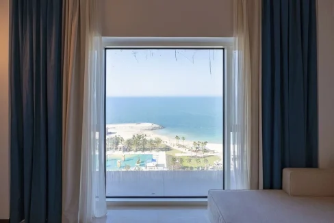 9589798f296bd1171438adea929cebfd3dca1b65_18_1300